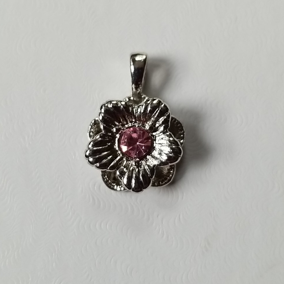 Sophia Fiori pink flower pendant charm - Picture 1 of 4